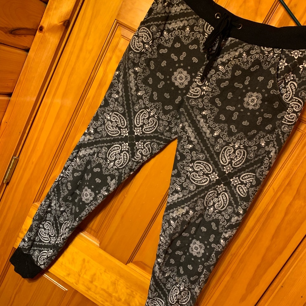 rue 21 bandana print joggers